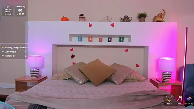 AnikaRomanoff_ webcam