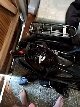 OdinWolf1990 live sex cam