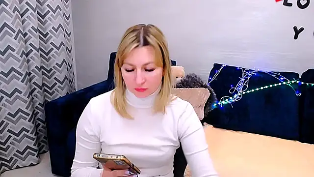 Incredible_Ariela webcam