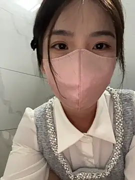 gougou13 (F young) - 大半夜偷偷溜进免费的棋牌室自慰