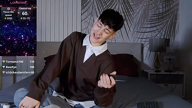 ravenryx (F young) - 10’min control toy(at choice)