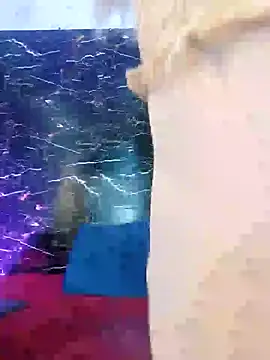 crislingery_dolli webcam