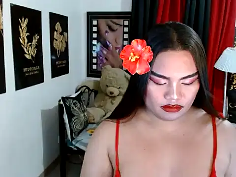 TSbrianaHugeCock webcam