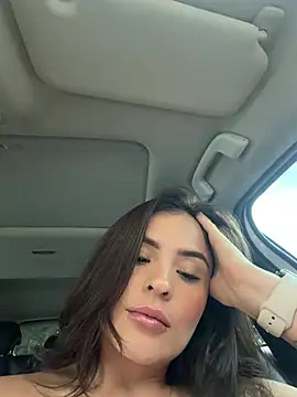 Webcam Model (SofiaGomez444)  is live.Free join now!