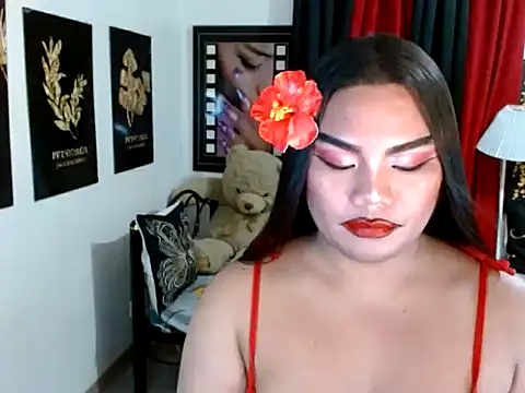TSbrianaHugeCock webcam