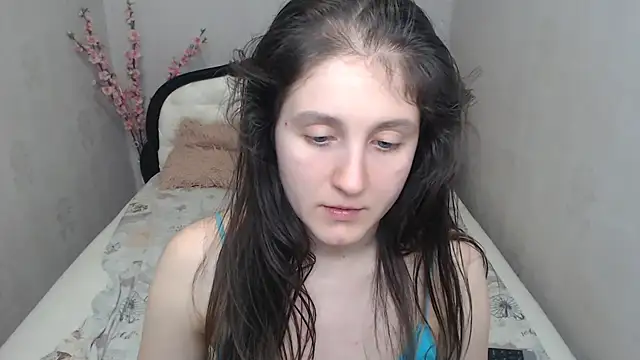 Holliy_Cooper webcam