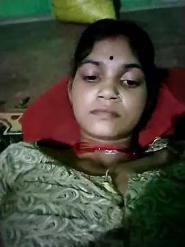 Webcam Model (Jooli_cuty)  is live.Free join now!