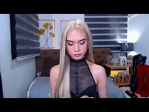 JuicyCockThea webcam