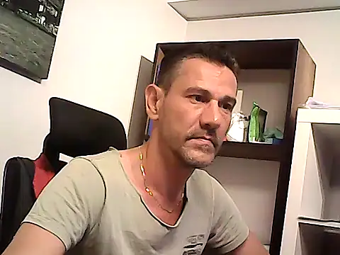 mastercharisma35 webcam