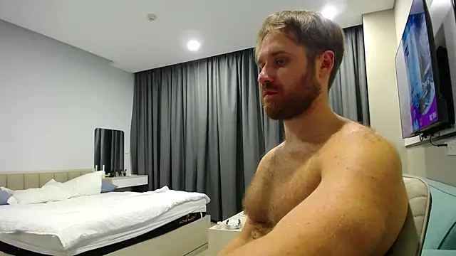 LorenzoLux live sex cam