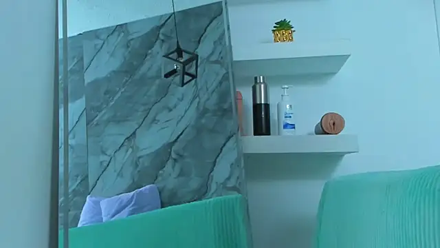 AlexLaurent live sex cam