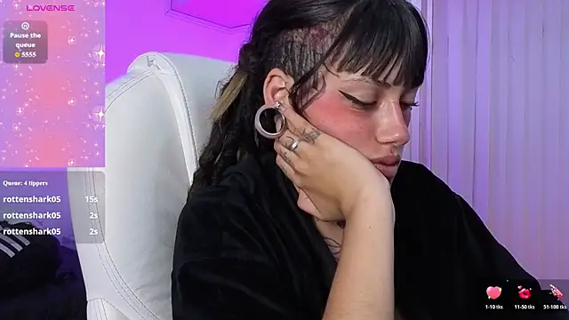 _sharlotte777 webcam