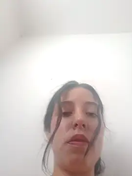 Webcam Model (Miranda-cambell)  is live.Free join now!