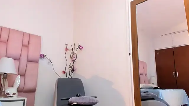 kamii_arias Stripchat cam model