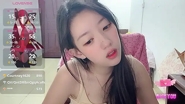 umi-dd - Stripchat Cam Model