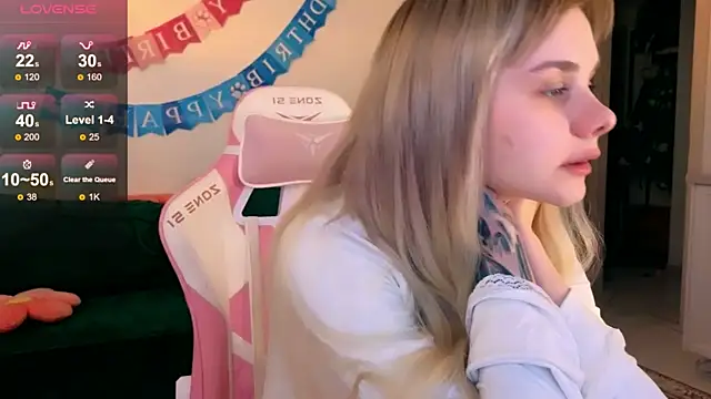 Britney_Lynch webcam