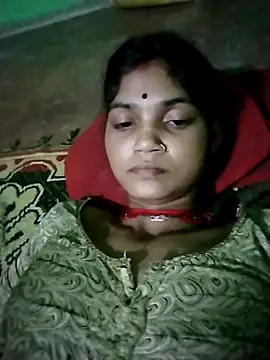 Webcam Model (Jooli_cuty)  is live.Free join now!