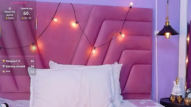 EbonyCoWorker webcam