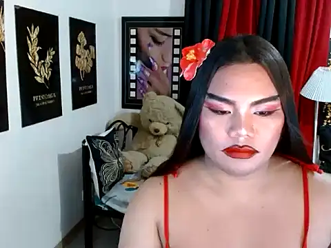 TSbrianaHugeCock webcam