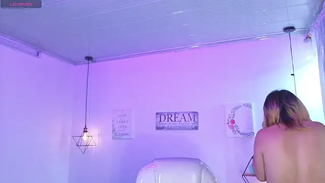 NinaSakura_Eup webcam