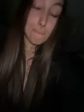 ICrazyOneIRL live sex cam