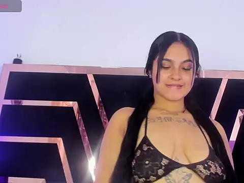 queenheat_ - Queenheat_'s free webcam - UK Sex Cams