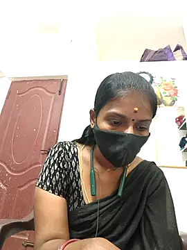 Webcam Model (Tamil_Yalini12)  is live.Free join now!