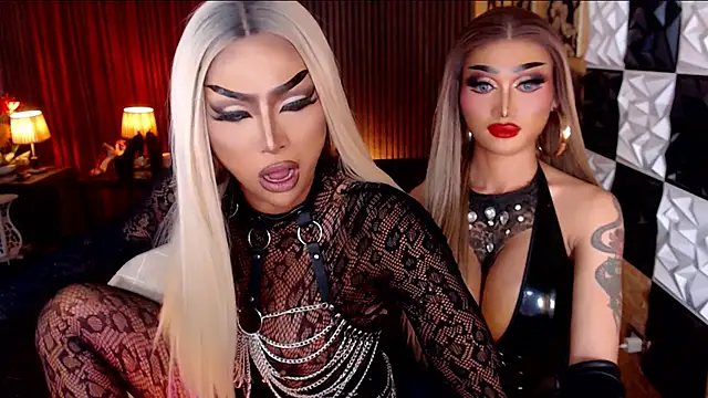 IndestructibleLily webcam