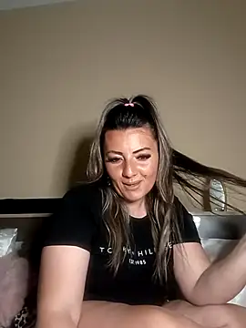 Sweetredvelvet webcam