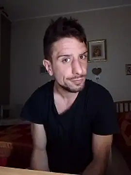 mcsimotoro (Ask my age) - #bisexuals #brunettes #cam2cam #cheapest-privates #daddies #ejaculation #flashing #hd #italian #kissing #medium #mobile #white