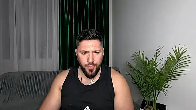 Gold_Alpha_Boy webcam