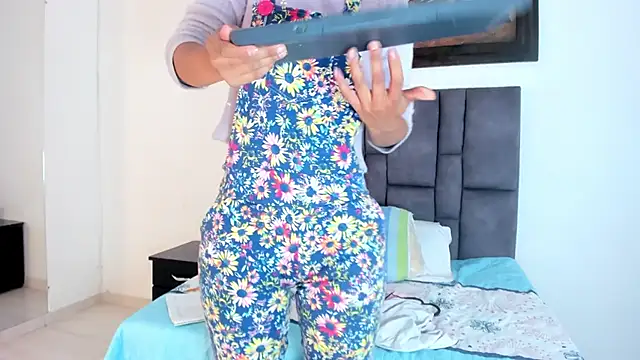 tatiana_valencia webcam