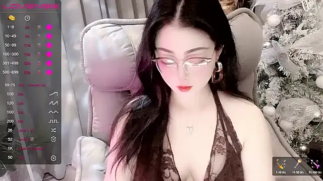 Monica-666888- webcam