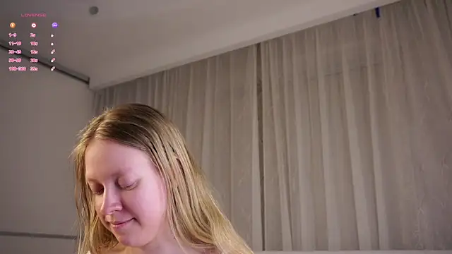 LashandaDevoto webcam