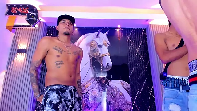 the_knights_of_the_night_ webcam