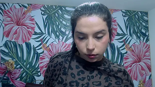 Small_naughty_ webcam