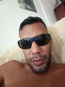 UnreadyChutzpa webcam