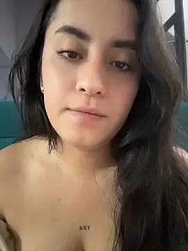 Antonella_Julieta webcam