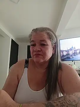 CheekySnowQueen_69 webcam