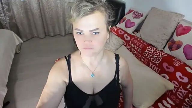 MildMature webcam