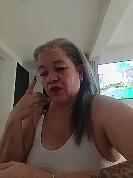 CheekySnowQueen_69 webcam