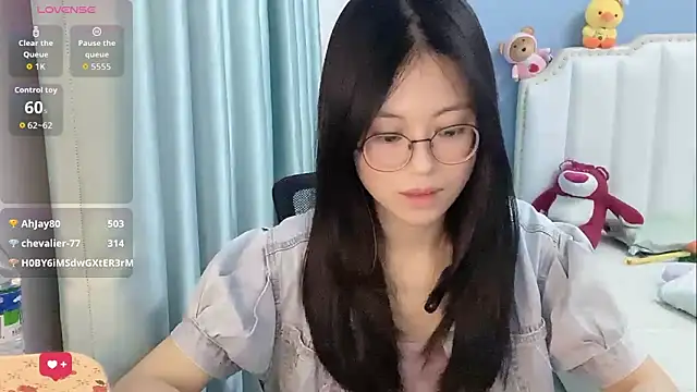 美女Luna-666在线直播