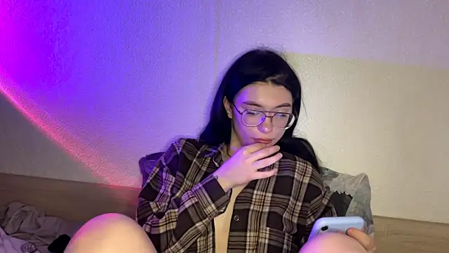 RenataBrought webcam