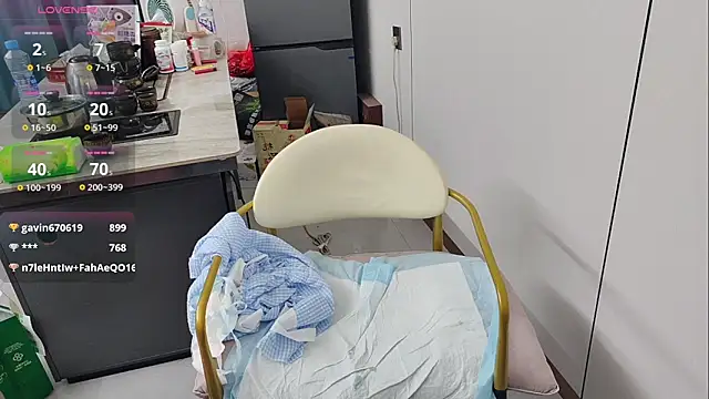 美女xlin-baby在线直播