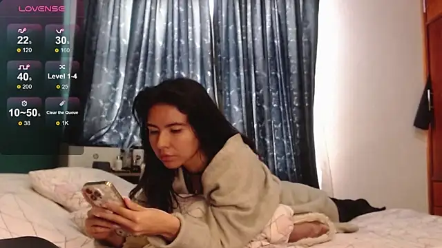 alice_middlee webcam