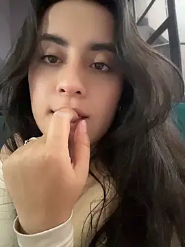 Antonella_Julieta webcam