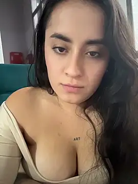 Antonella_Julieta webcam