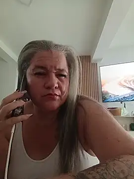 CheekySnowQueen_69 webcam