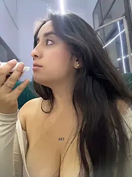 Antonella_Julieta webcam