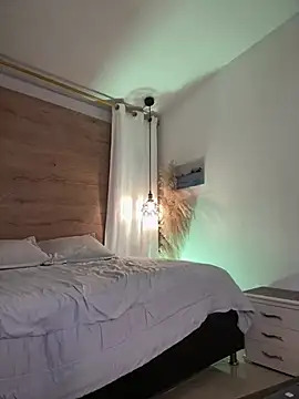 halaaa_1 - Halaaa_1's free webcam - UK Sex Cams